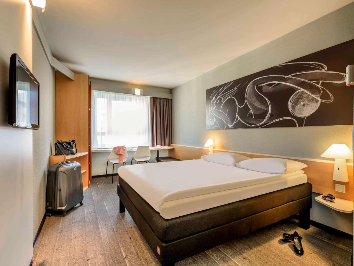 Ibis Hotel
